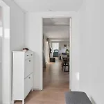 Summehouse With For 10 Great Location 度假居 *