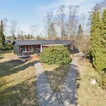 Summehouse With For 10 Great Location 度假居