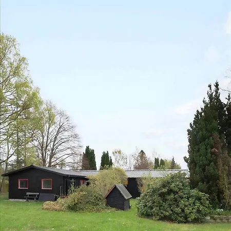 Summehouse With For 10 Great Location * Bøtø By