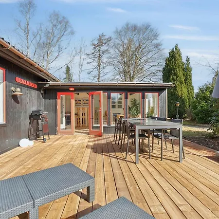 度假居 Summehouse With For 10 Great Location *