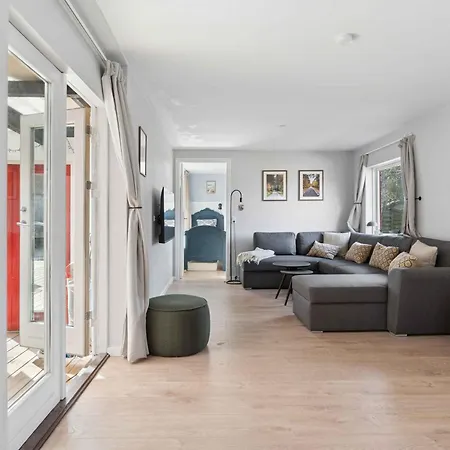 Summehouse With For 10 Great Location * Bøtø By