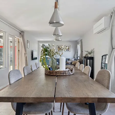 Summerhouse With For 10 Great Location * Bøtø By
