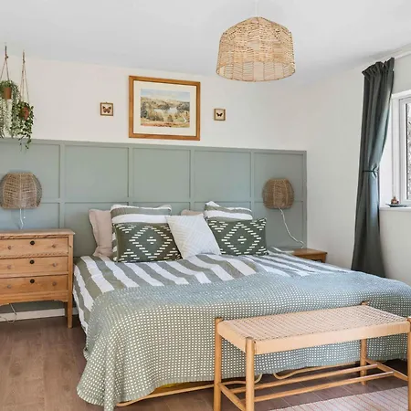 Dom wakacyjny Summerhouse With For 10 Great Location