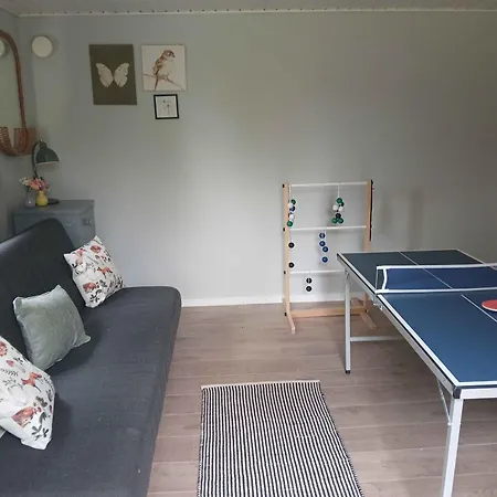 Summerhouse With For 10 Great Location