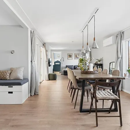 Nyaraló Summerhouse With For 10 Great Location